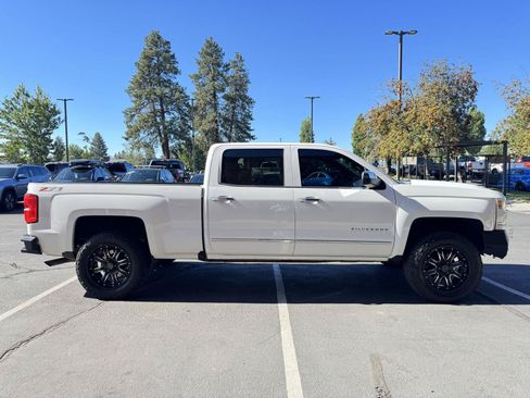 Used 2017 Chevrolet Silverado 1500 LTZ Z71 w/ LTZ Plus Package AWD/4WD image 6