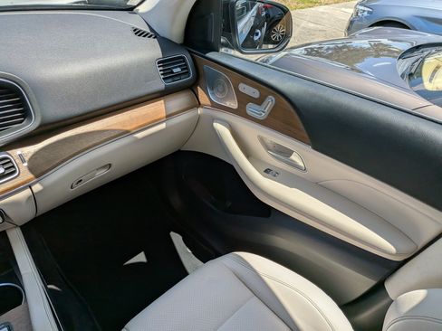 Used 2022 Mercedes-Benz GLE 350 w/ Premium Package image 17