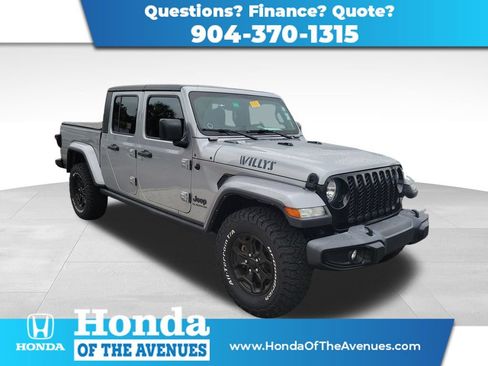 Used 2021 Jeep Gladiator Overland AWD/4WD image 1