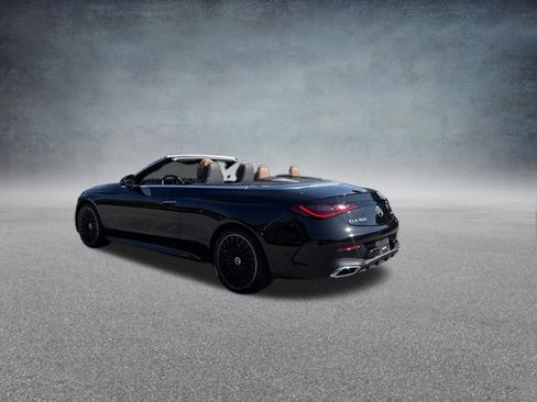 Used 2024 Mercedes-Benz CLE 450 4MATIC Cabriolet image 11