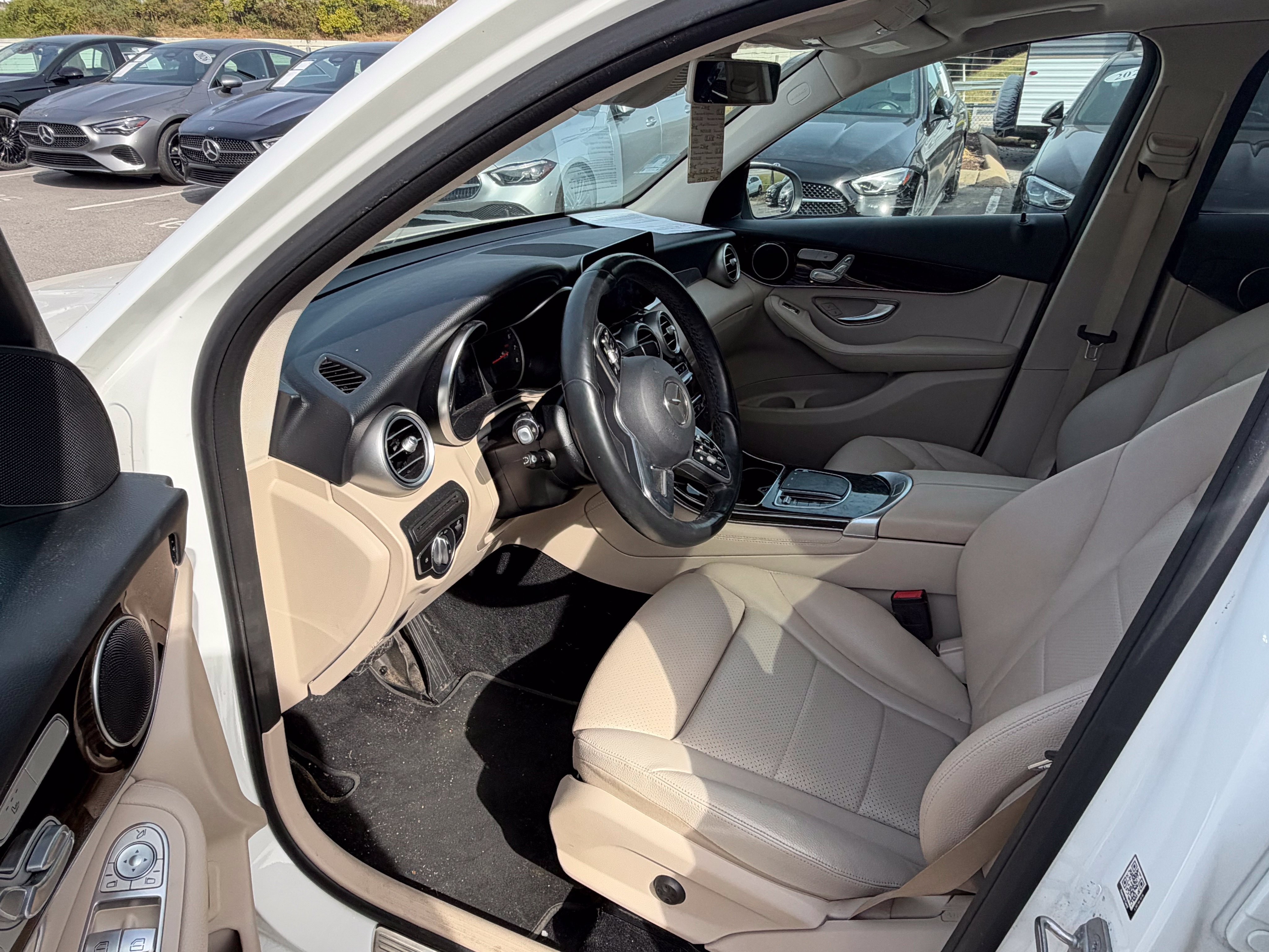 Used 2020 Mercedes-Benz GLC 300 4MATIC image 6
