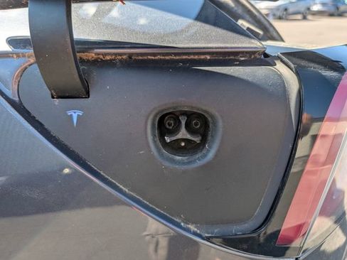 Used 2022 Tesla Model 3 Long Range AWD/4WD image 12