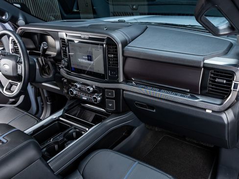 Used 2026 Ford F250 Platinum AWD/4WD image 18