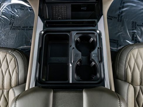 Used 2026 Ford F350 Platinum w/ Platinum Plus Package image 28