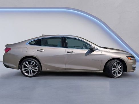 Used 2024 Chevrolet Malibu LT image 3