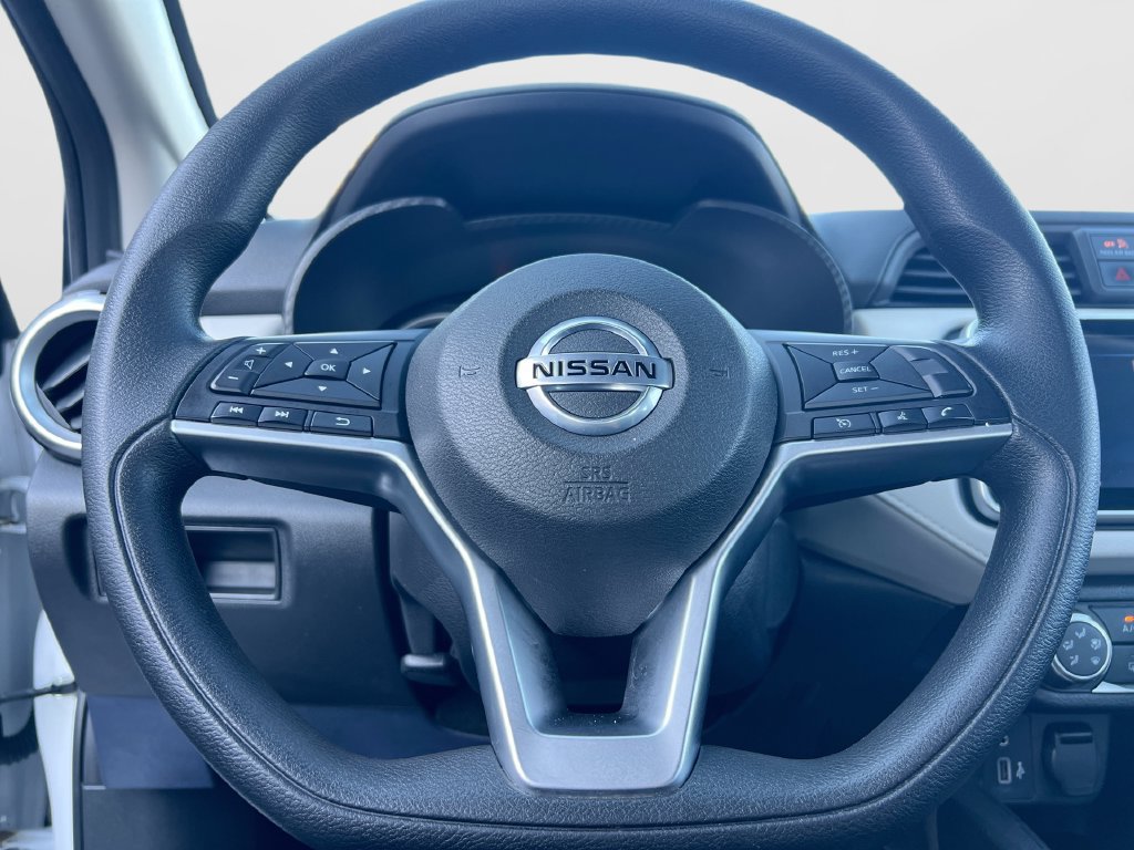 Used 2022 Nissan Versa SV FWD image 18