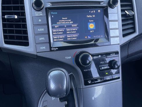 Used 2015 Toyota Venza LE image 21