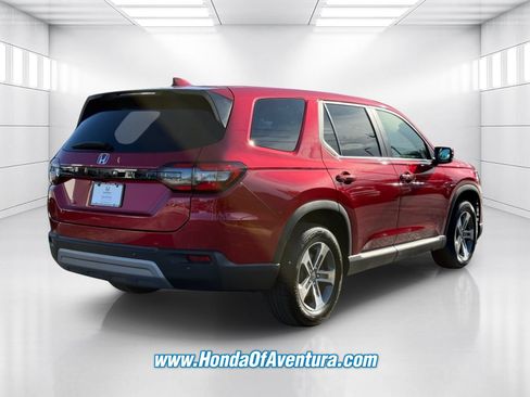 Certified 2025 Honda Pilot EX-L image 5