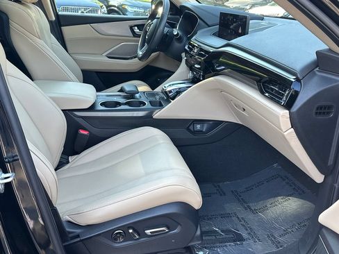 Used 2024 Acura MDX SH-AWD w/ Technology Package image 11