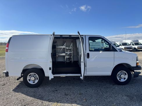 New 2025 Chevrolet Express 2500 w/ Driver Convenience Package image 7