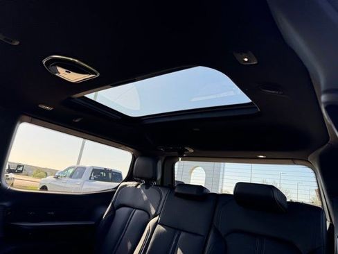 New 2026 Jeep Grand Wagoneer Limited AWD/4WD image 37
