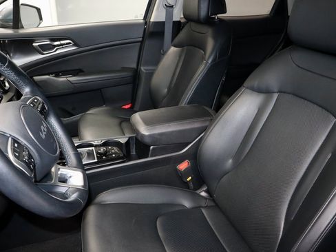 Used 2023 Kia Sportage EX image 25