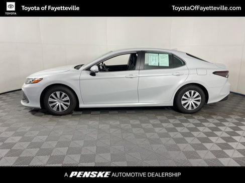 Used 2024 Toyota Camry LE image 2