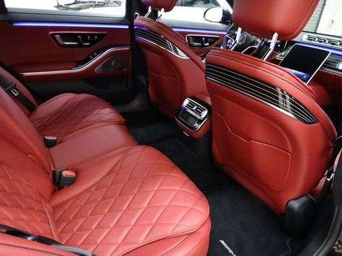 Used 2025 Mercedes-Benz S 580 4MATIC Sedan image 97