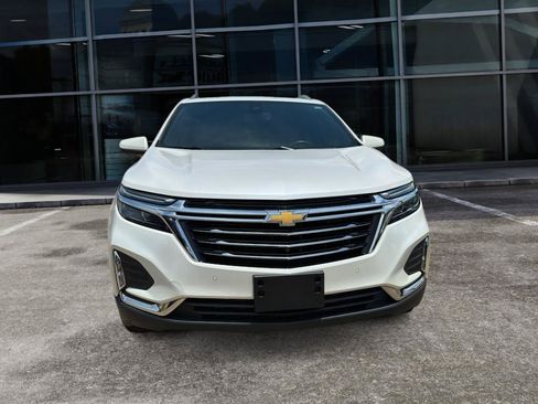 Used 2024 Chevrolet Equinox Premier FWD image 2