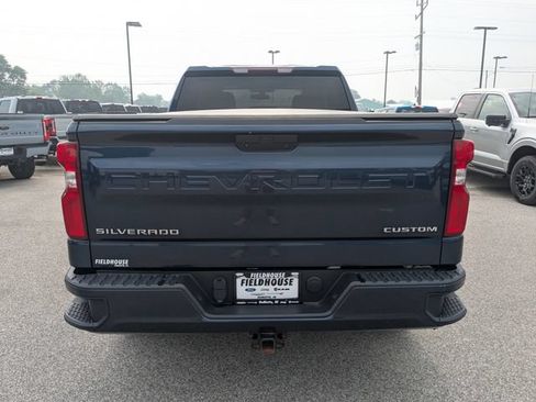 Used 2020 Chevrolet Silverado 1500 Custom w/ Custom Value Package AWD/4WD image 6