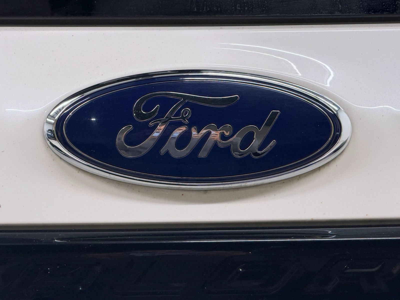 Used 2018 Ford Explorer Sport w/ Equipment Group 401A AWD/4WD image 14
