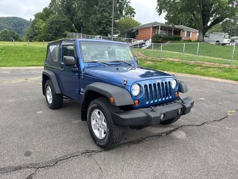 Used 2009 Jeep Wrangler X AWD/4WD image 2