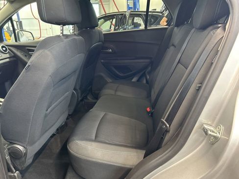 Used 2016 Chevrolet Trax LT AWD/4WD image 13