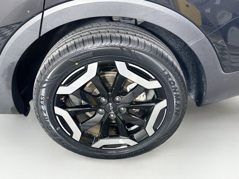 Used 2025 Kia Telluride S FWD image 11
