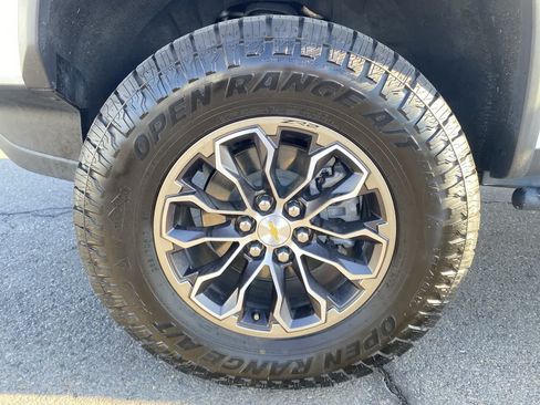 Used 2021 Chevrolet Colorado ZR2 AWD/4WD image 10