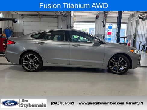 Used 2020 Ford Fusion Titanium AWD/4WD image 10