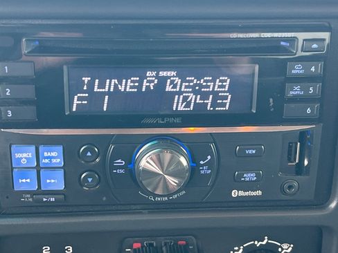 Used 2005 GMC Sierra 2500 SLE w/ Heavy-Duty Power Package image 14