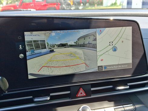 Used 2024 Hyundai Elantra SEL FWD image 20