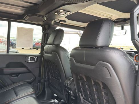 Used 2022 Jeep Gladiator Mojave w/ LED Lighting Group AWD/4WD image 18