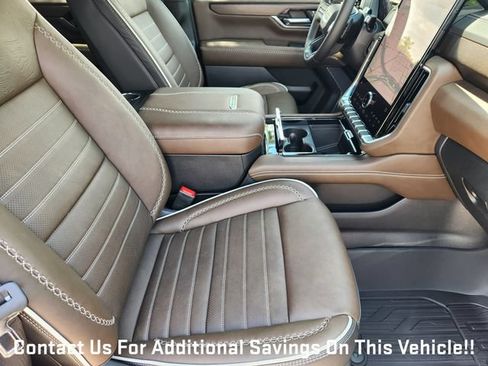 New 2026 GMC Yukon XL Denali Ultimate AWD/4WD image 10