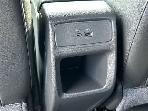 Used 2024 Chevrolet Trax RS w/ Driver Confidence Package image 22