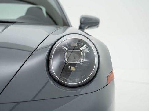 Used 2024 Porsche 911 Carrera w/ Premium Package image 59