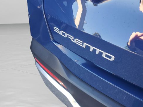 Certified 2024 Kia Sorento SX image 8