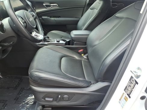 Used 2023 Kia Sportage EX AWD/4WD image 11
