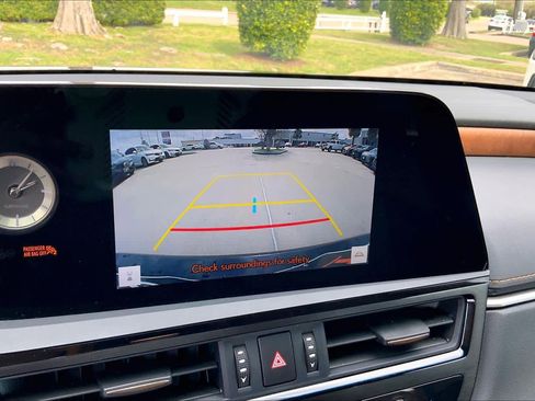 Used 2024 Lexus ES 350 w/ Premium Package image 25