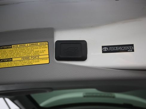Used 2012 Toyota Highlander Limited image 20