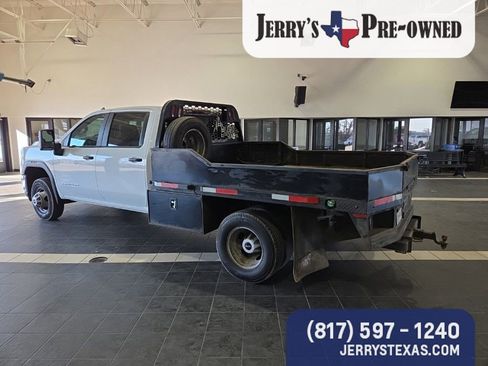 Used 2023 GMC Sierra 3500 Pro w/ Convenience Package image 6