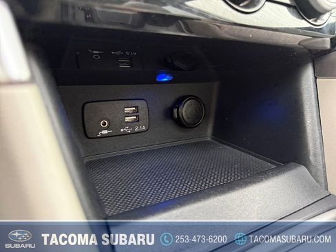 Used 2020 Subaru Forester Premium image 24