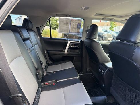 Used 2020 Toyota 4Runner SR5 Premium w/ Moonroof Package AWD/4WD image 15