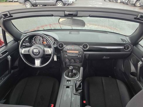 Used 2008 MAZDA MX-5 Miata Touring RWD image 14