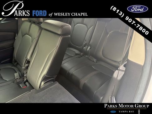 Used 2024 Honda Pilot Touring image 4