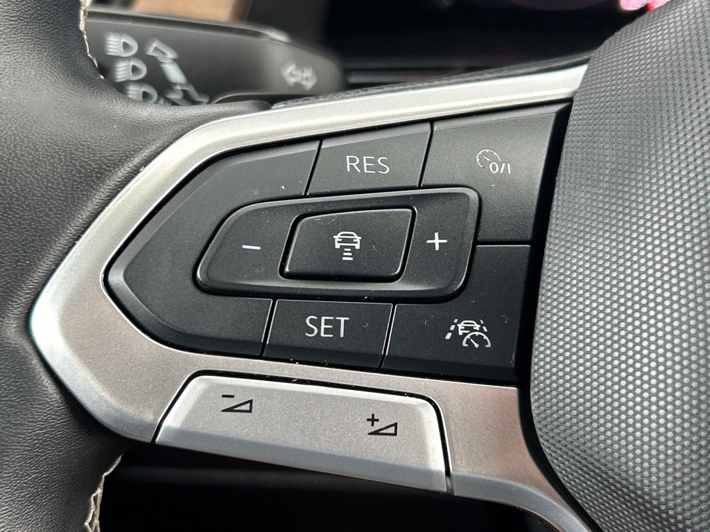 Used 2026 Volkswagen Atlas SE FWD image 27