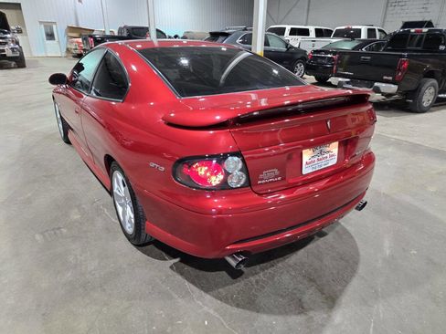 Used 2006 Pontiac GTO image 9