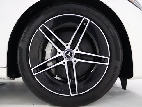 Used 2025 Mercedes-Benz E 350 4MATIC Sedan image 78