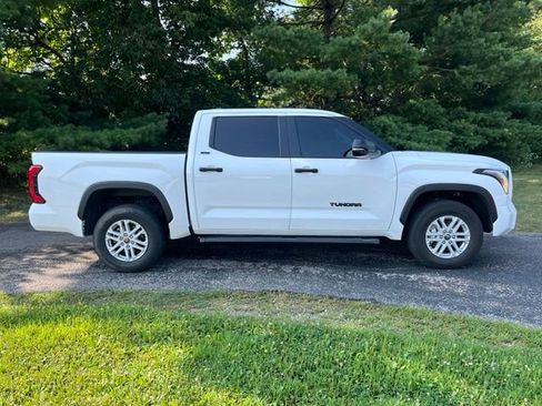 Used 2024 Toyota Tundra SR5 w/ SR5 Convenience Package AWD/4WD image 2