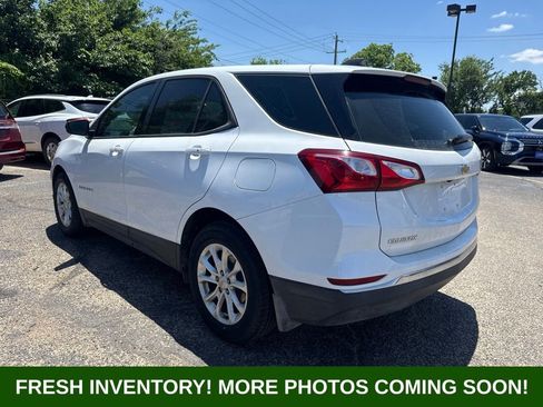 Used 2018 Chevrolet Equinox LS FWD image 4