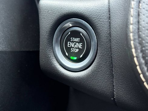 Used 2023 Chevrolet Suburban Premier AWD/4WD image 33