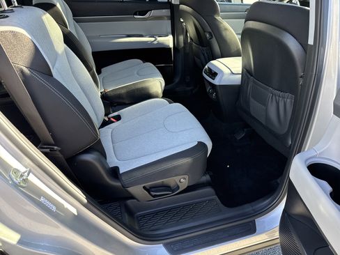 Used 2021 Hyundai Palisade SEL w/ Convenience Package image 21