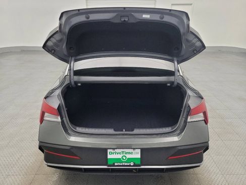 Used 2024 Hyundai Elantra SEL image 29