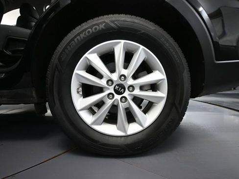 Used 2019 Kia Sorento AWD V6 image 11